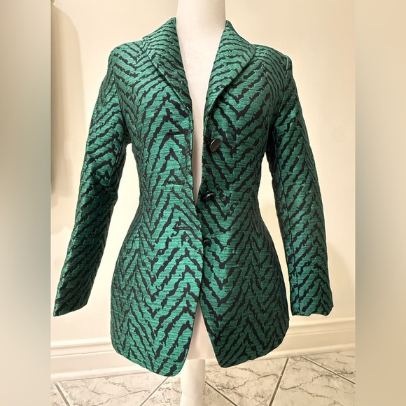 Emerald Green Textured Blazer – Size 32 – Statement Zebra Jacquard Pattern - Picture 11 of 12